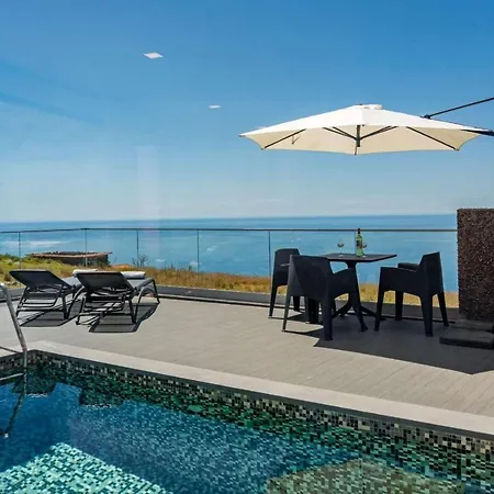 Serenidade Villa *